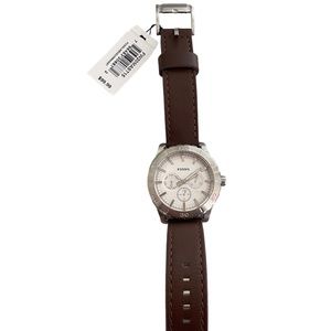 Fossil men’s watch with brown leather strap. New with tag.